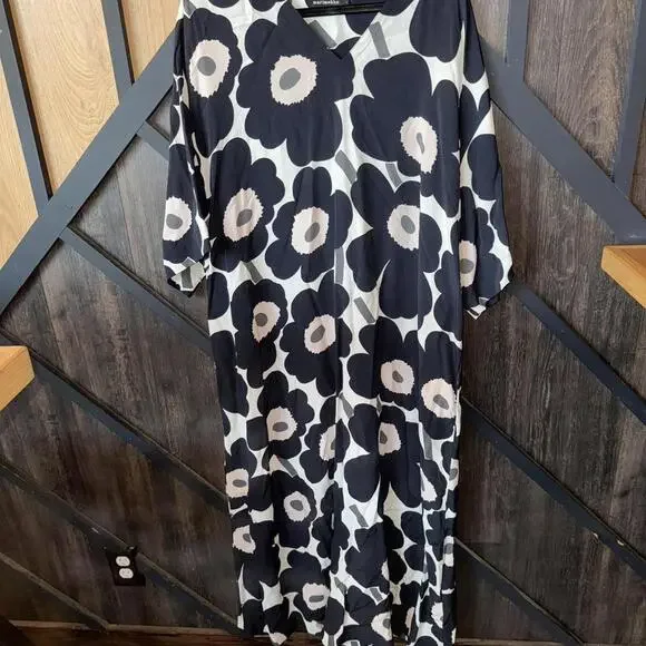 Marimekko oversized floral print maxi dress - Picture 2 of 6